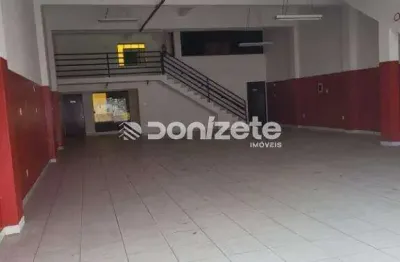 Prédio Comercial em Santo André (Vila Valparaíso) – 488 m² úteis, 2 vagas, aceita financiamento