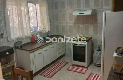 Casa 2 Quartos com 2 Vagas em Jardim Cristiane, Santo André – Financiamento Aceito