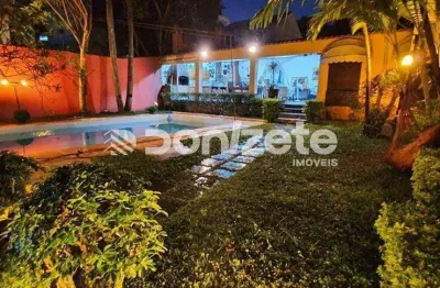 Casa Residencial à Venda em Vila Bastos, Santo André – 384 m² úteis, 674 m² de terreno