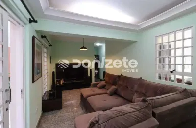 Sobrado residencial para aluguel em Jardim Bela Vista, Santo André –4 dormitórios, 4 vagas.