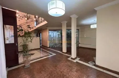 Sobrado para aluguel em Vila Guiomar, Santo André — 2 quartos (1 suíte), 320 m²