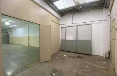 Galpão para alugar, 371 m² por R$ 11.831,00/mês - Vila Metalúrgica - Santo André/SP