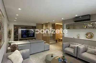 Sobrado Residencial 3 Suítes com 4 Vagas em Nova Petrópolis, São Bernardo do Campo