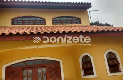 Sobrado para Aluguel no Jardim Milena, Santo André — 238 m², 3 Dorms (1 Suíte)