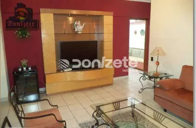 Apartamento 3 Quartos com 1 Suíte, 2 Vagas – 175 m², Frente, Jardim em Santo André (Aceita Financiamento)