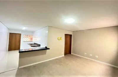 Aproveite!! apresentando uma casa reformada encantadora à venda na região central de piracicaba.