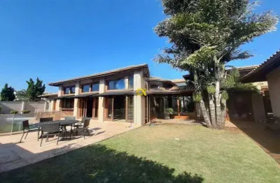 Seja para compra ou locação, esta casa é uma oportunidade única para quem busca um estilo de vida luxuoso e confortável!!!