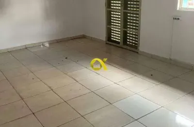 Casa com 3 quartos para alugar no Centro, Piracicaba 