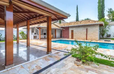 Casa em condomínio de alto padrão em campinas-sp: 4 quartos, 2 suítes, 3 salas, 5 banheiros, 4 vagas de garagem, 458,30m².