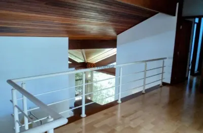 Casa de luxo em condomínio à venda em campinas-sp: 4 quartos, 4 suítes, 4 salas, 6 banheiros, 4 vagas de garagem e 441,42 m² de área no loteamento alphaville campinas.