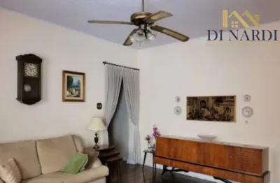 Imperdível, casa térrea em bairro nobre da capital e com precinho imperdível
