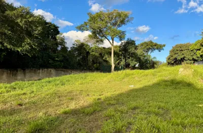 Terreno amplo com 1.875m² em condomínio fechado na raposo tavares em sorocaba