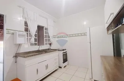 Casa com 2 quartos à venda na Avenida Ezeo Dinamo Rossi, 193, Jardim Águas Claras, Bragança Paulista