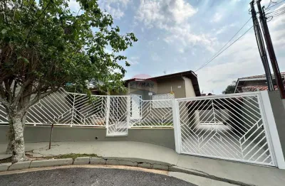 Casa com 3 quartos à venda na Travessa Madri, 130, Jardim Europa, Bragança Paulista