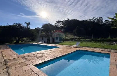 Chácara à venda no bairro bom retiro em bragança paulista, sp: espaçosa e aconchegante