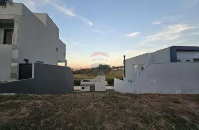 Terreno à venda na Alameda dos Castelos, Q24, Condomínio Villa Real de Bragança, Bragança Paulista