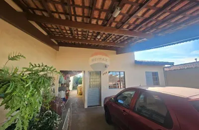 Casa com 1 quarto à venda na Rua Achiles Luís Guilardi, 209, Jardim Águas Claras, Bragança Paulista