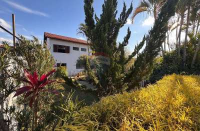 Casa à venda na zona sul de bragança pta - sp com 3 quartos (1 suite), piscina, jardim, área gourmet