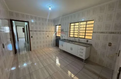Casa pra alugar (andar de baixo)  – jardim comendador cardoso, bragança paulista
