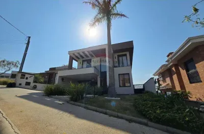 Casa de alto padrão à venda no condomínio vale das águas em bragança paulista!