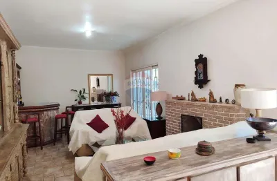 Casa térrea residencial ou comercial próximo ao lago do taboão