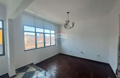 Casa pra locação de 03 dormitórios no centro - bragança paulista