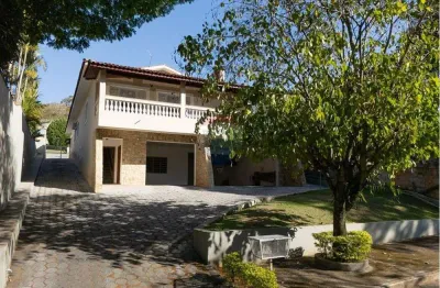 Casa à venda com 3 suítes no condomínio village santa helena – bragança paulista/sp