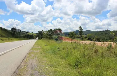 Terreno de 11.000m² à beira estrada em Vargem com Bragança Paulista/SP.
