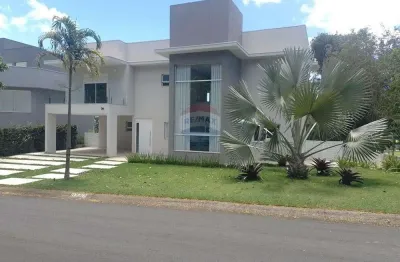 Casa de alto padrão para locação no Condomínio Campos do Conde