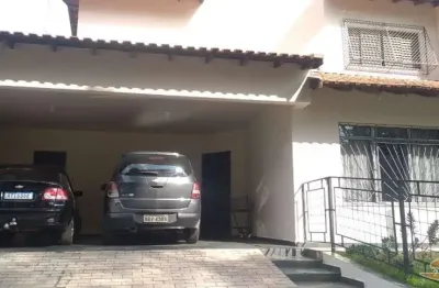 Casa à venda na Rua Espanha, Igapó, Londrina