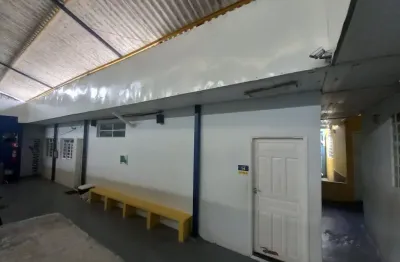 Casa à venda na Rua Ucrânia, Jardim Vilas Boas, Londrina
