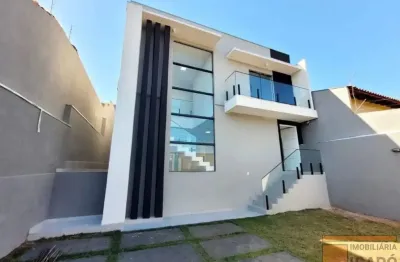 Casa com 3 quartos à venda na Rua Charles Lindemberg, Califórnia, Londrina