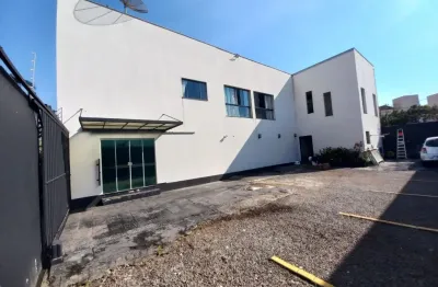 Casa comercial com 4 salas à venda na Rua Bélgica, Igapó, Londrina