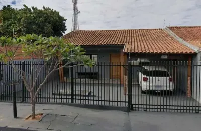 Casa com 2 quartos à venda no Jardim das Palmeiras, Londrina 