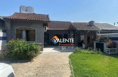 Casa com 2 dormitórios à venda, 58 m² por r$ 1.038.000,00 - canto do forte - praia grande/sp