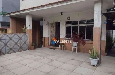 Sobrado com 3 dormitórios à venda, 288 m² por r$ 980.000,00 - gonzaguinha - são vicente/sp