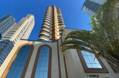 Frente mar em balneário camboriú no edifício vale dourado