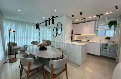 Apartamento mobiliado e decorado no edifício l´essence