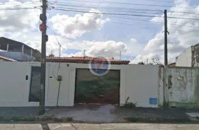 Casa com 3 quartos para alugar no Edson Queiroz, Fortaleza , 122 m2 por R$ 2.200