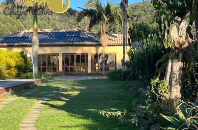 Sítio com 23 alqueires várias casas ideal para hotelaria