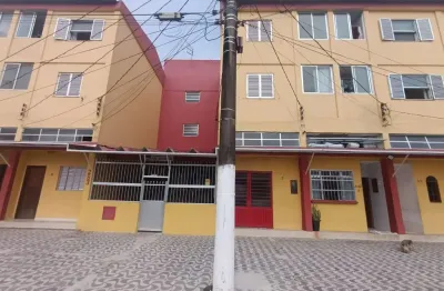 Apartamento 01 dormitório no centro comercial da ocian , a 06 quadras da praia