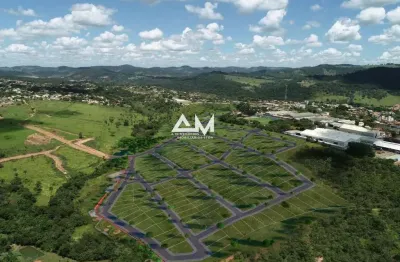 Terreno à venda no Vale Dos Araçás, Mateus Leme 