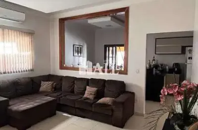 Casa com 3 dorms, centro, mirassol - r$ 800 mil, cod: 13093