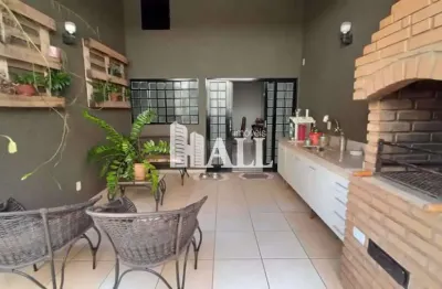 Casa com 3 quartos à venda na Rua José Anésio Colombo, Jardim Astúrias, São José do Rio Preto