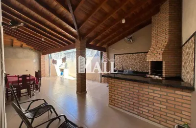 Casa com 3 quartos à venda na Rua Casmin Alves de Moura, Parque Residencial Maria Zorita, São José do Rio Preto