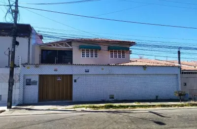 Casa com 4 quartos à venda no Messejana, Fortaleza 
