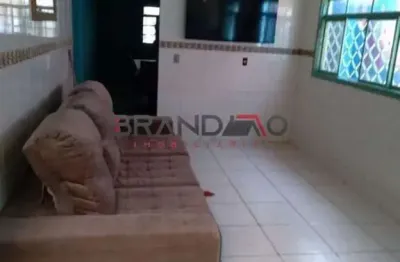 Casa á venda no bairro ipiranga - 2 dormitórios sendo uma suíte - 67m² - r$265.000,00