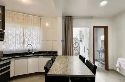 Casa em condomínio fechado com 3 quartos à venda na rua capitão antônio naufal, 228, uberaba, curitiba por r$ 380.000