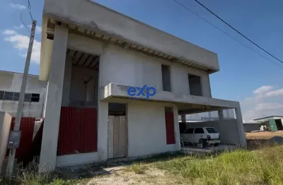 Casa em condomínio fechado com 3 quartos à venda na rua laerte fenelon, 1190, ipê, são josé dos pinhais por r$ 1.599.900