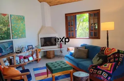 Casa com 2 quartos à venda na estrada almirante paulo meira, 1194, araras, petrópolis por r$ 650.000